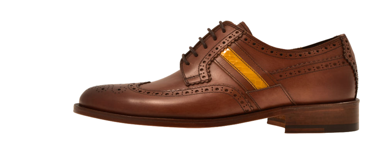 Brown leather Oxford shoe