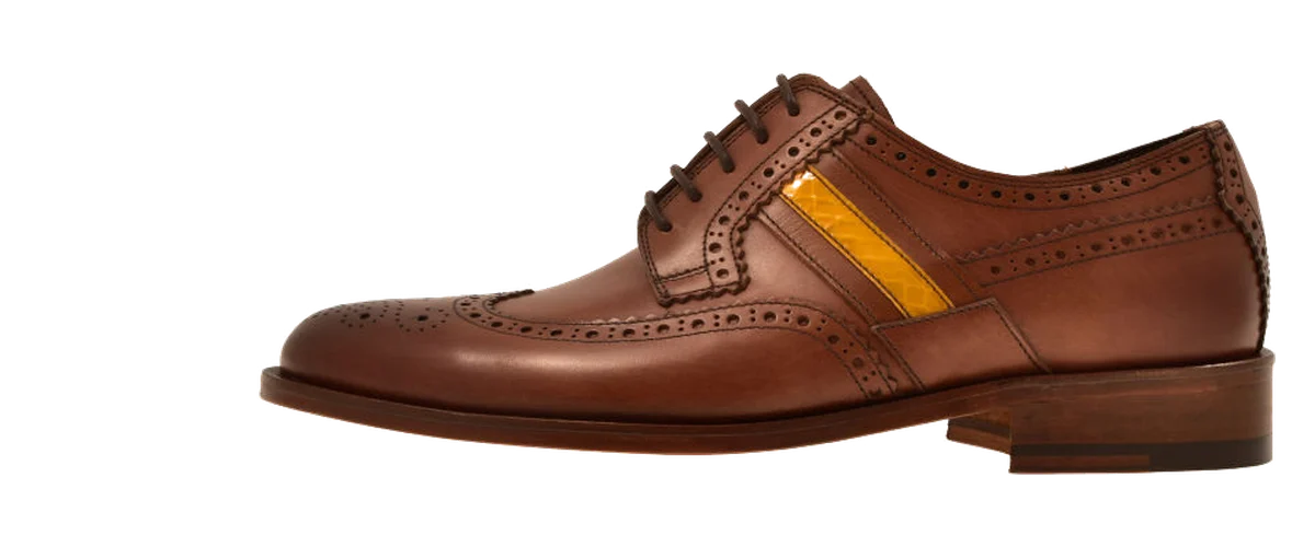Brown leather Oxford shoe