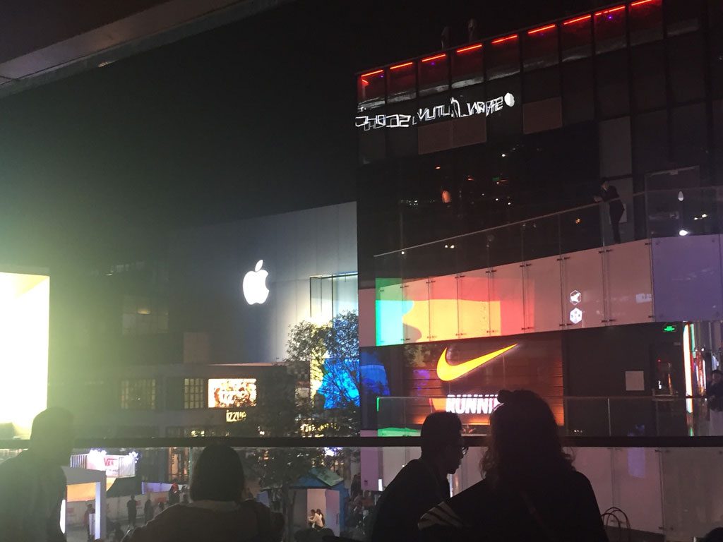 아이폰 7 + 레드미티어 = 멋있다.